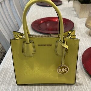 Michael Kors Mercer Medium Leather Satchel Messenger Crossbody Bag-Golden Yellow